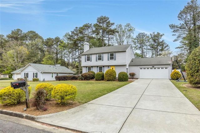 3559 Oak Knoll Drive, Marietta, GA 30068