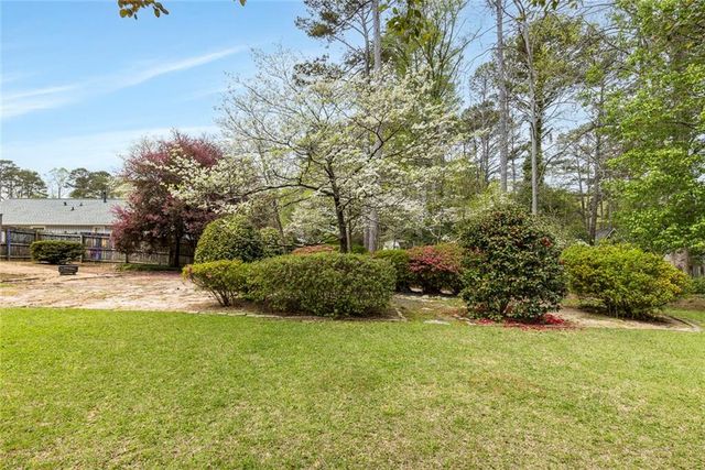 3559 Oak Knoll Drive, Marietta, GA 30068