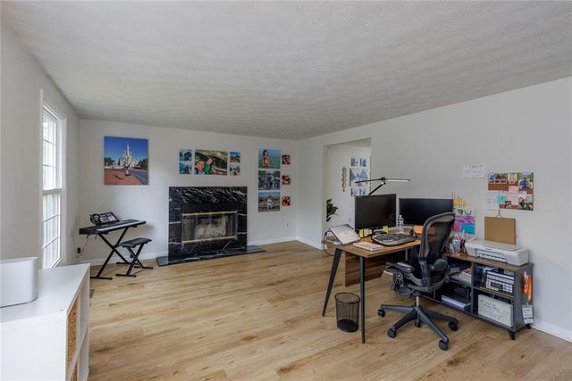 3559 Oak Knoll Drive, Marietta, GA 30068