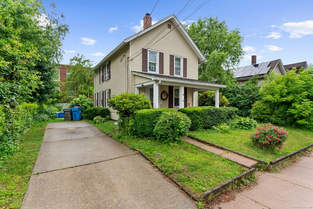 34 Eldridge Street, Manchester, CT 06040