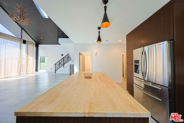 2230 Glendale Boulevard, Los Angeles, CA 90039