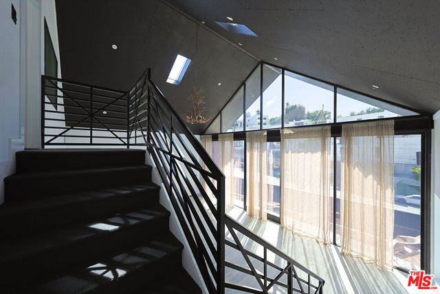 2230 Glendale Boulevard, Los Angeles, CA 90039