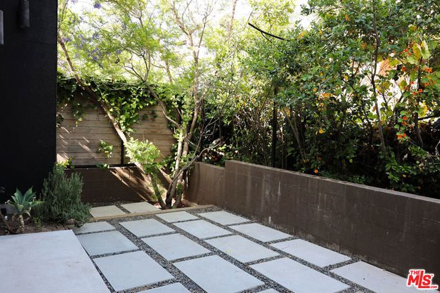 2230 Glendale Boulevard, Los Angeles, CA 90039