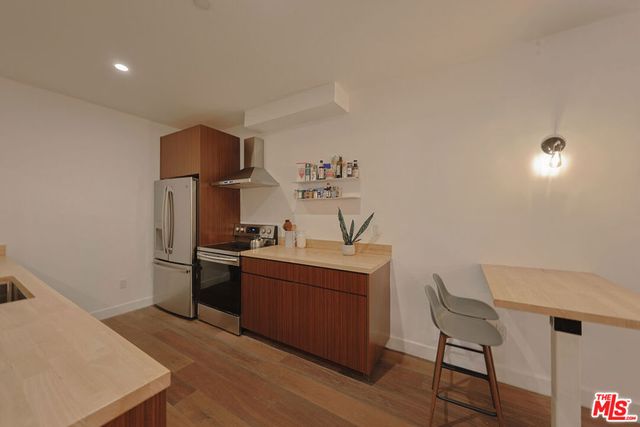 2230 Glendale Boulevard, Los Angeles, CA 90039