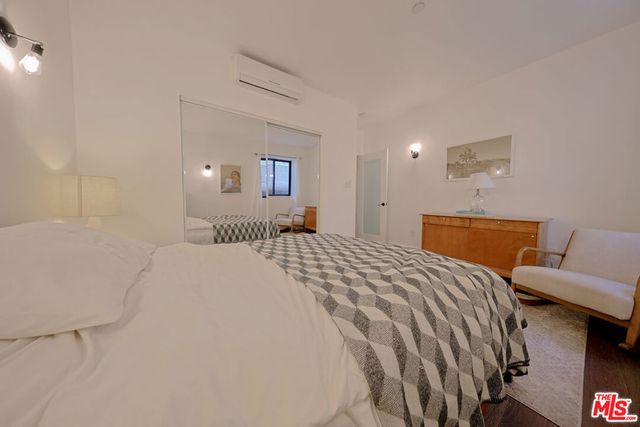 2230 Glendale Boulevard, Los Angeles, CA 90039