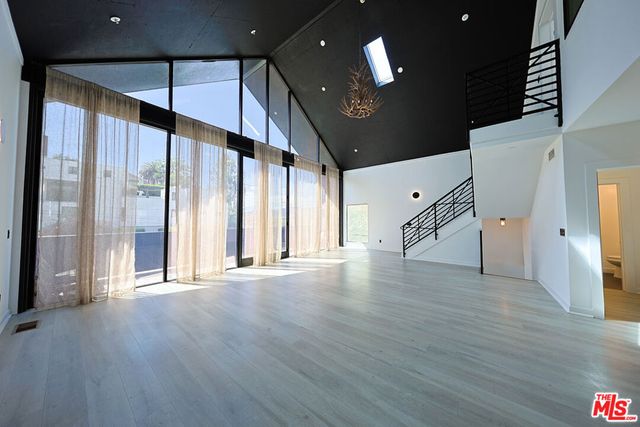 2230 Glendale Boulevard, Los Angeles, CA 90039