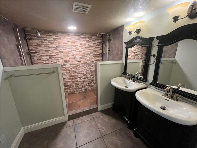 230 S CENTER STREET, Pierson, FL 32180