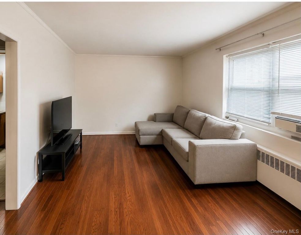 233-14 131st Avenue #Lower, Rosedale, NY 11422 — photo 2
