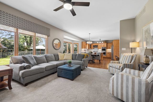 1808 Russell Drive, Lisle, IL 60532