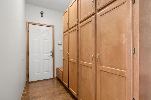 1808 Russell Drive, Lisle, IL 60532