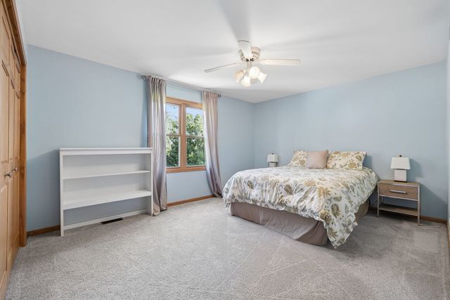1808 Russell Drive, Lisle, IL 60532