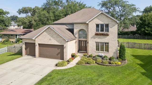 1808 Russell Drive, Lisle, IL 60532