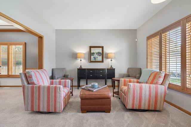 1808 Russell Drive, Lisle, IL 60532