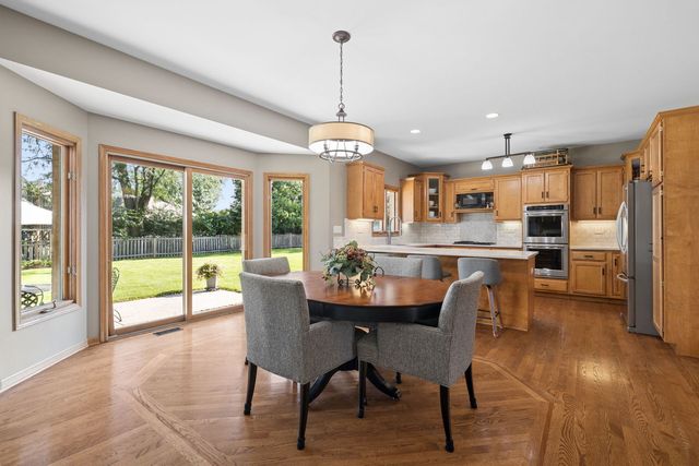 1808 Russell Drive, Lisle, IL 60532