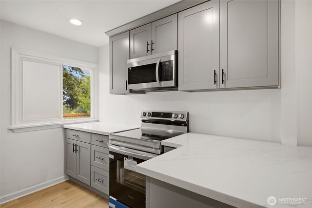 2604 S 122nd Street, Seattle, WA 98168