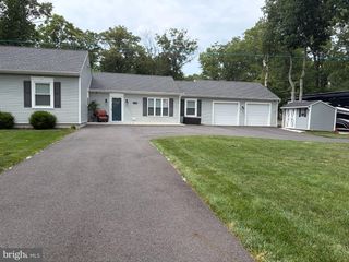 2420 SUNSET AVE, Williamstown, NJ 08094