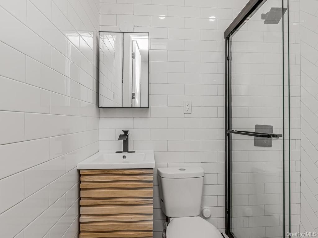 514 E 188th Street, Bronx, NY 10458 — photo 4