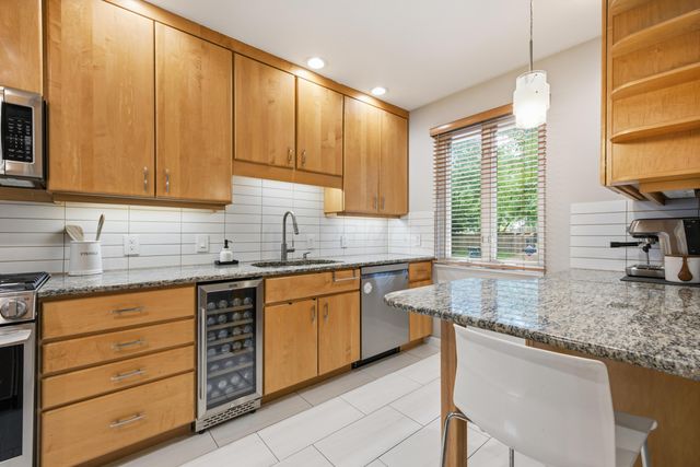 2693 Bryden Road, Columbus, OH 43209