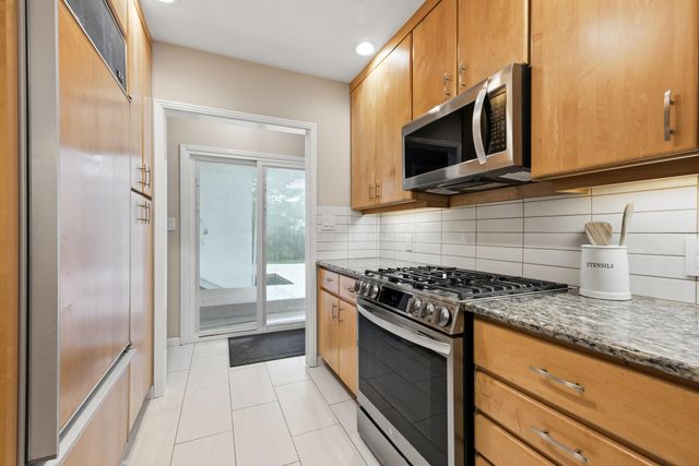2693 Bryden Road, Columbus, OH 43209