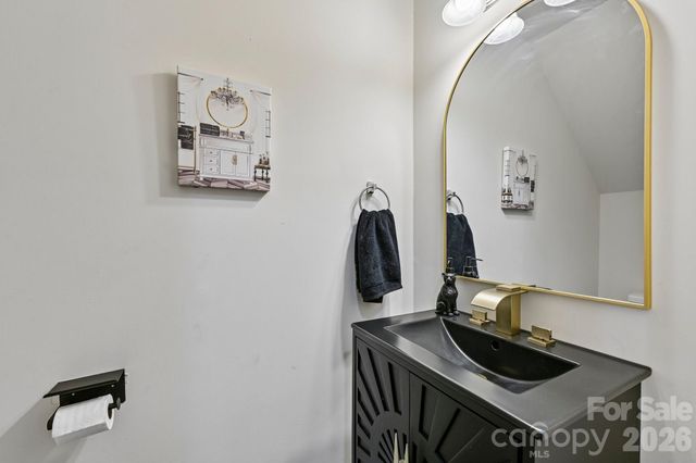 2206 Turtle Point Road, Charlotte, NC 28262