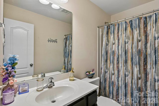 2206 Turtle Point Road, Charlotte, NC 28262