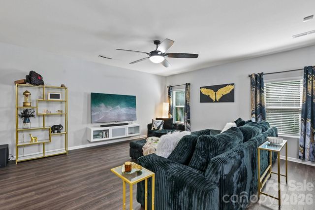2206 Turtle Point Road, Charlotte, NC 28262