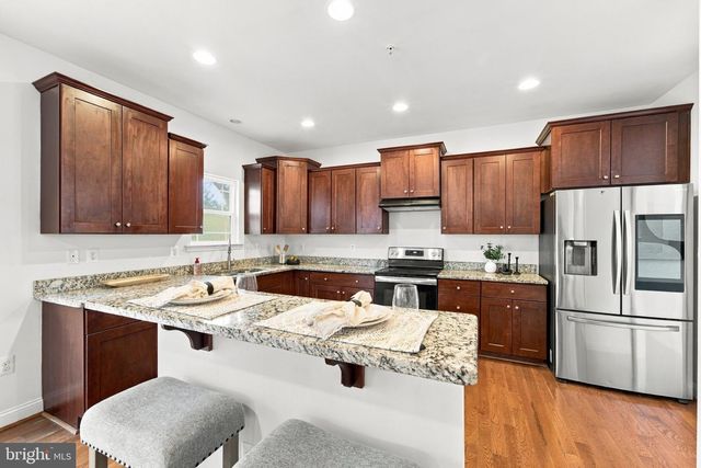 100 FINCH DR, Prince Frederick, MD 20678