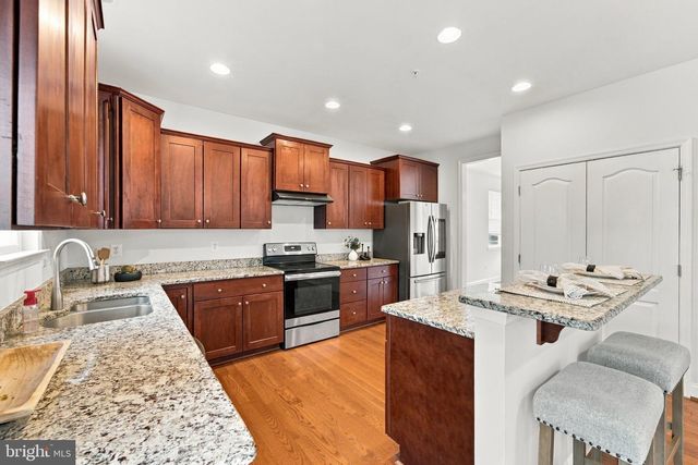 100 FINCH DR, Prince Frederick, MD 20678