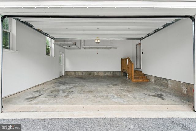 100 FINCH DR, Prince Frederick, MD 20678