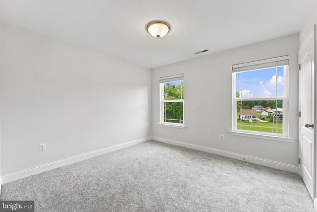 100 FINCH DR, Prince Frederick, MD 20678