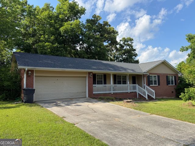 1864 Timberlane Road, Milledgeville, GA 31061