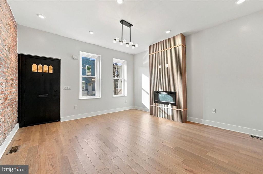 3060 EDGEMONT ST, PHILADELPHIA, PA 19134 — photo 3