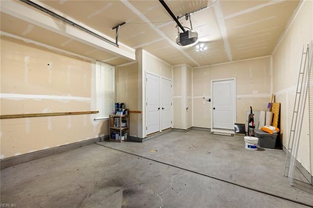 4371 Pickney LN, Chesapeake, VA 23324