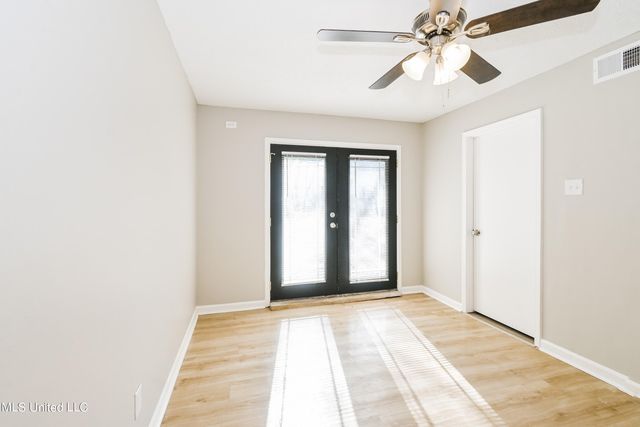 6760 Camelot Road, Horn Lake, MS 38637