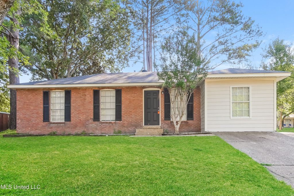 6760 Camelot Road, Horn Lake, MS 38637