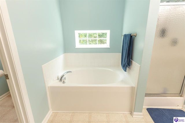 418 Jey Drive, Elizabethtown, KY 42701