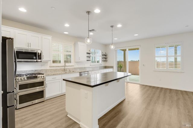 425 Epic St, Vacaville, CA 95688