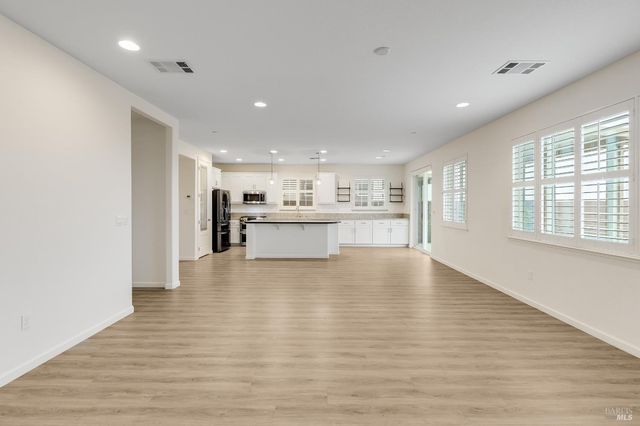 425 Epic St, Vacaville, CA 95688