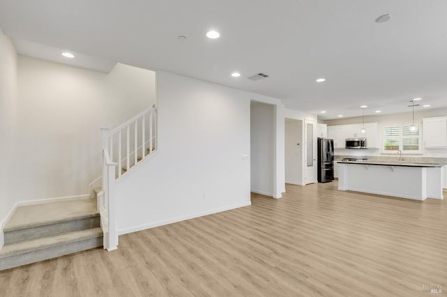 425 Epic St, Vacaville, CA 95688