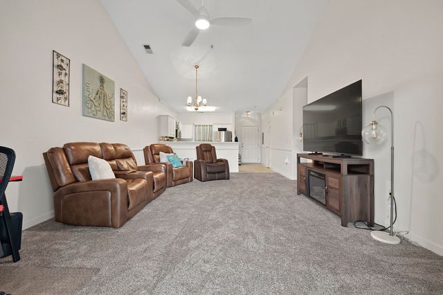334 Kiskadee Loop Unit 18M, Conway, SC 29526