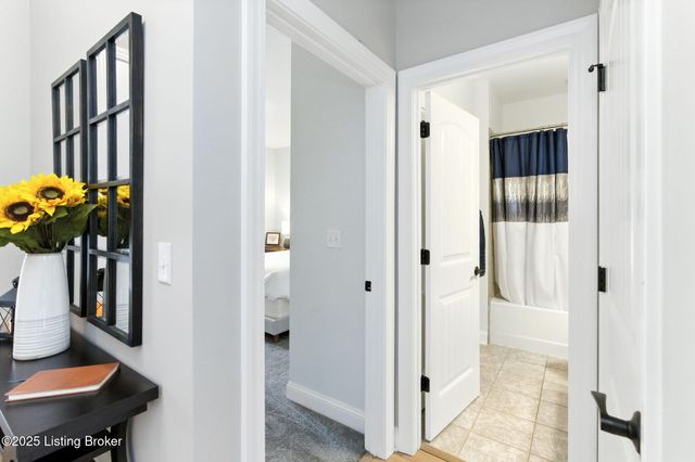 2014 Dressage Cir, Louisville, KY 40245