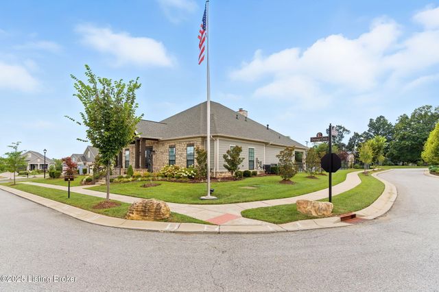 2014 Dressage Cir, Louisville, KY 40245