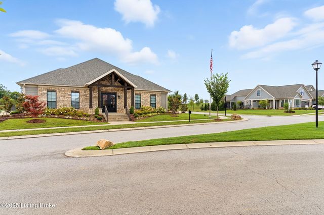 2014 Dressage Cir, Louisville, KY 40245