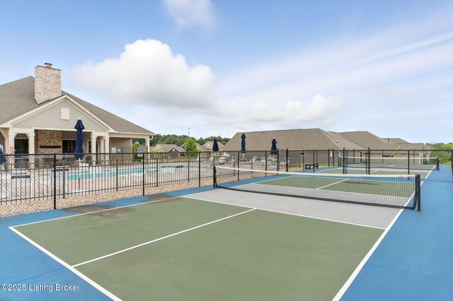 2014 Dressage Cir, Louisville, KY 40245