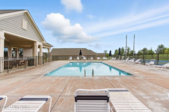 2014 Dressage Cir, Louisville, KY 40245