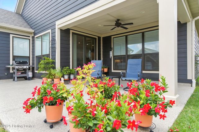 2014 Dressage Cir, Louisville, KY 40245