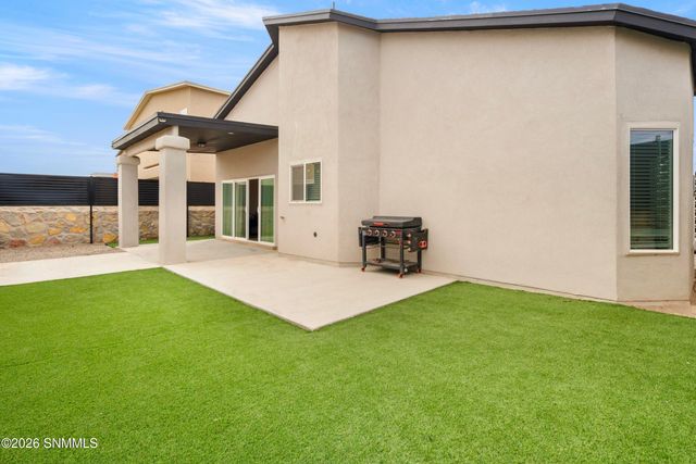 131 Ruth Trail, Sunland Park, NM 88008