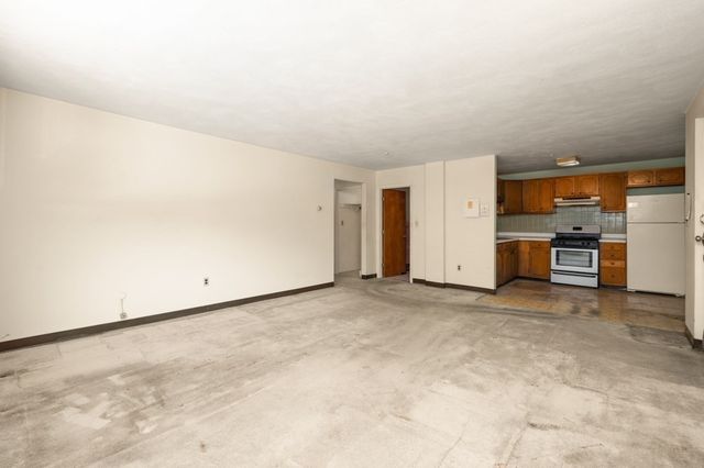141 Willard St 8, Quincy, MA 02169