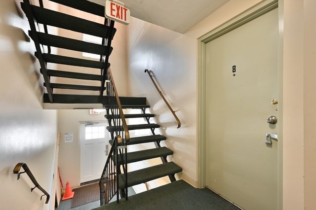 141 Willard St 8, Quincy, MA 02169