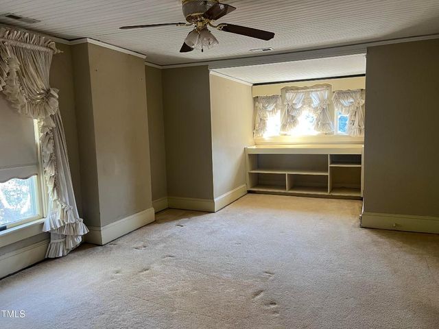 405 N Massey Street, Selma, NC 27576